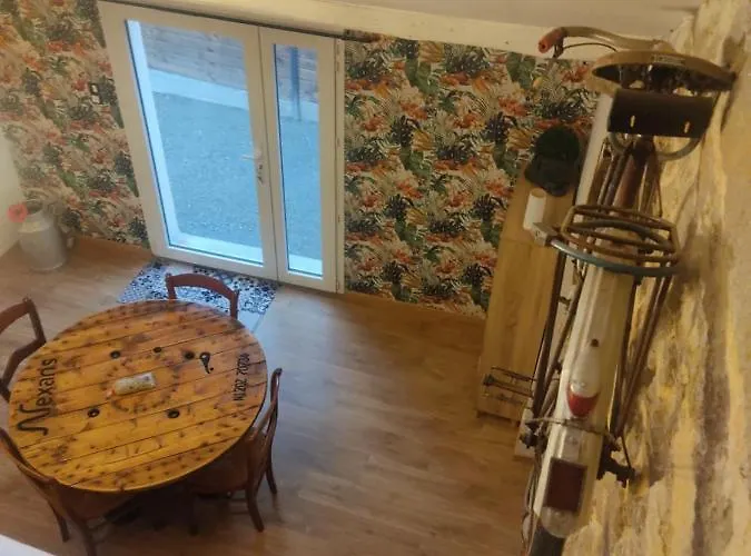 Petite Maison De Caractère 4 Ou Personnes *