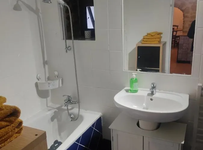 Petite Maison De Caractère 4 Ou Personnes